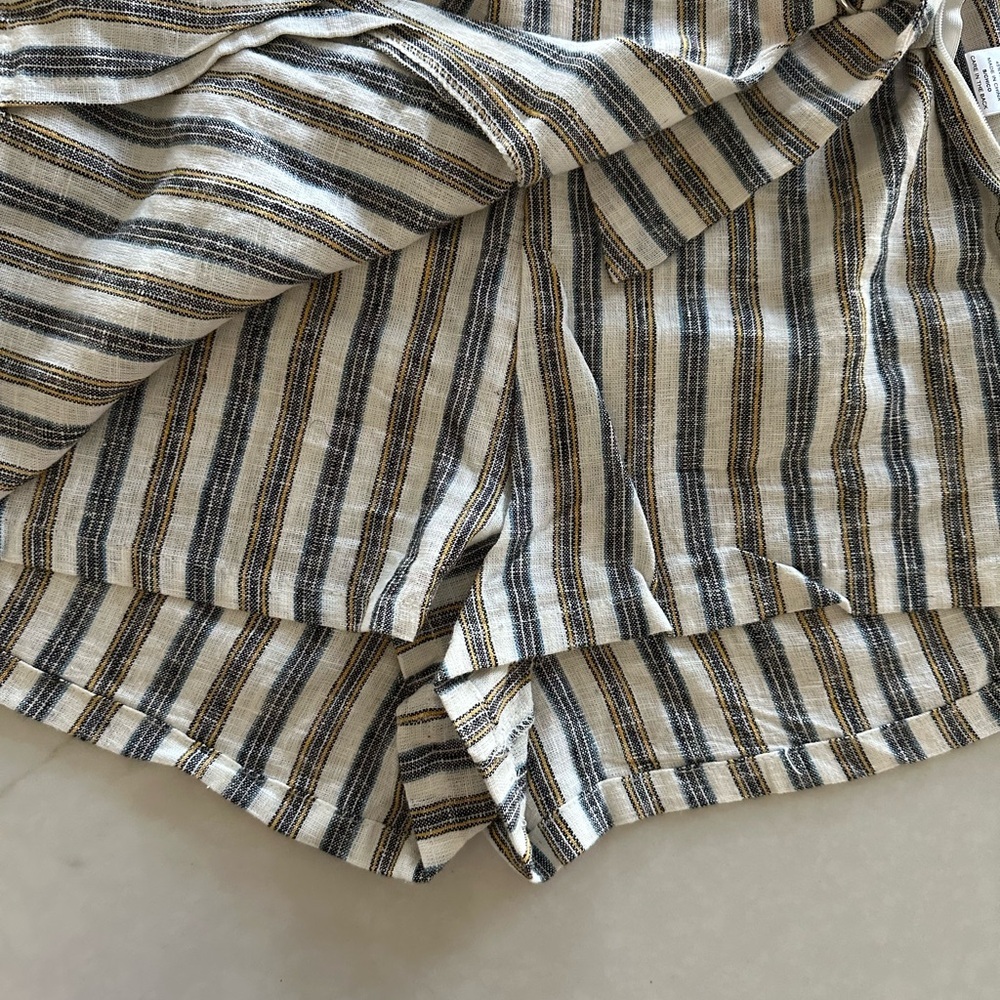 Linen Blend Striped Mini Skort - Picture 3 of 5